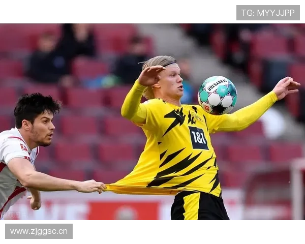 哈兰德 vs 伊布:北欧中锋的战术角色与终结效率对比 哈兰德 vs 伊布:北欧中锋的战术角色与终结效率对比