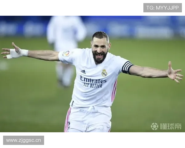 本泽马进球效率稳定性是否受战术角色限制？