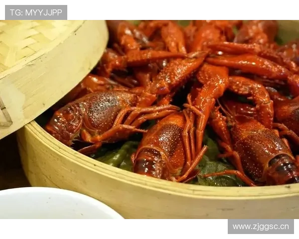 侯志慧练完泳直接去高级餐厅吃龙虾？谁想到她私下这么奢侈！