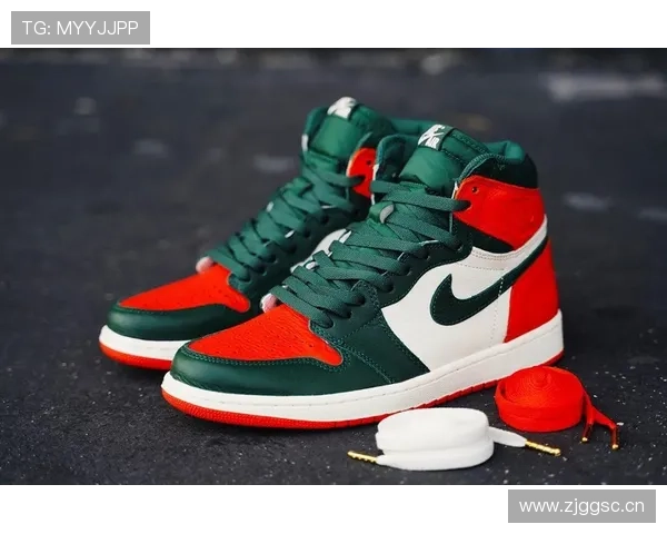 杜兰特今天又穿了那双限量鞋？感觉平时打球外形都比我去夜店还讲究！